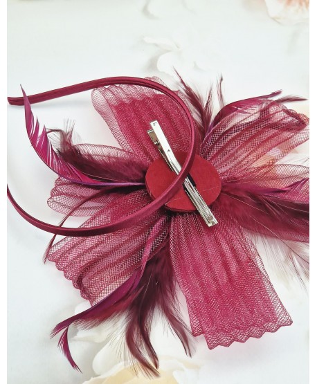 Fascynator toczek bordowy z piórkami