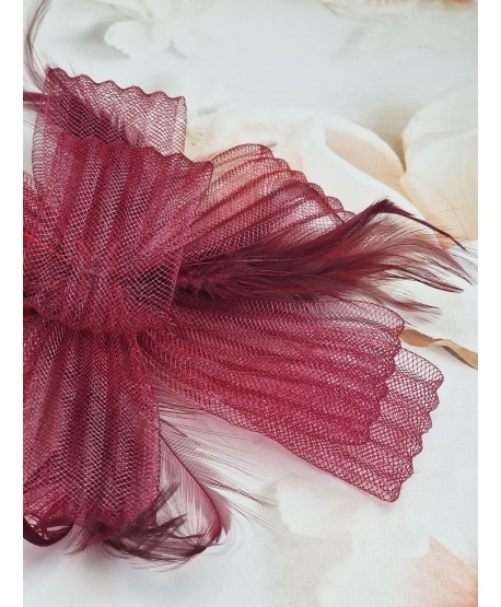 Fascynator toczek bordowy z piórkami