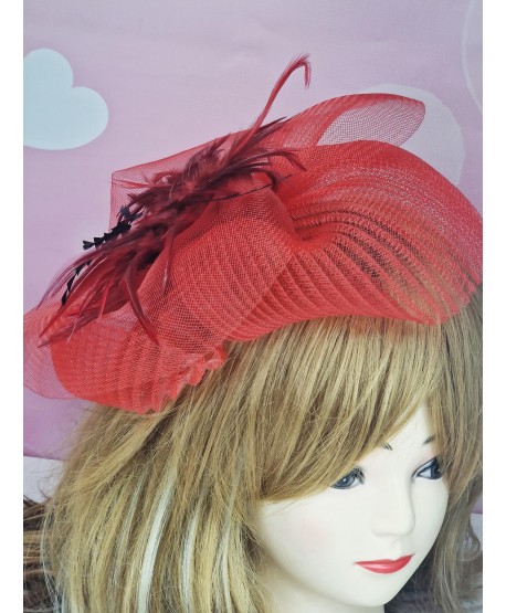 Fascynator toczek czerwony z piórkami