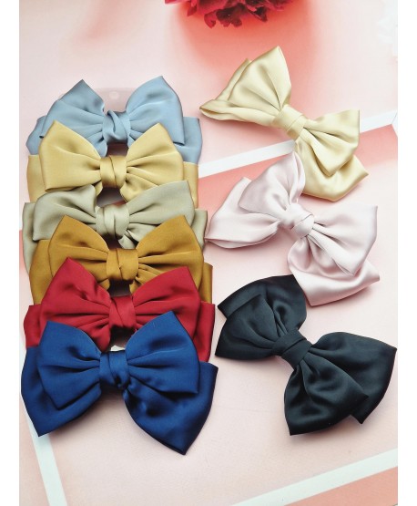 Spinka automatyczna z satynową kokardą