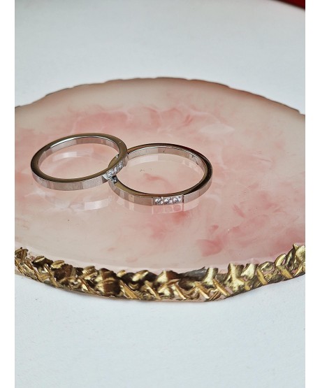 Pierścionek obrączka stal srebrna z cyrkoniami