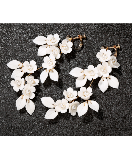 Kolczyki ręcznie robione złote z kwiatami