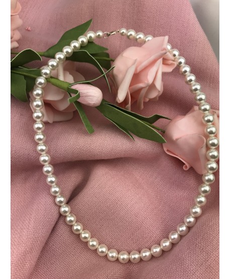 Białe perły na szyję klasyczne