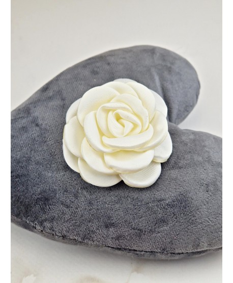 Broszka spinka kwiat mała różyczka