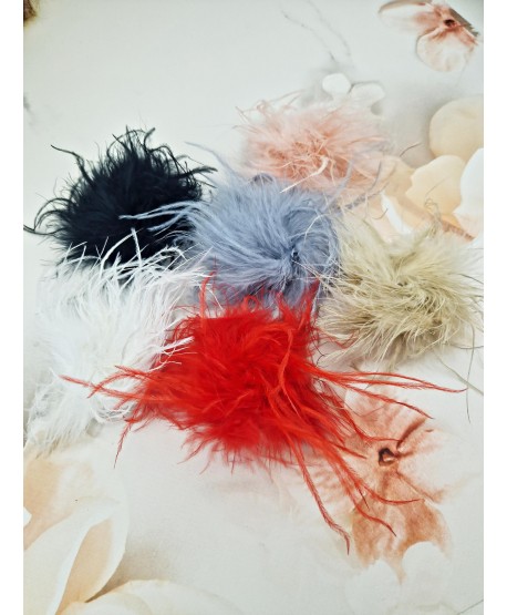 Broszka spinka puszki z piórami