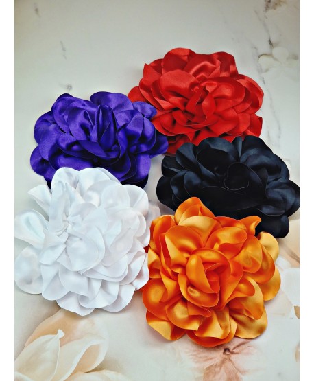 Broszka spinka duży kwiat materiałowy