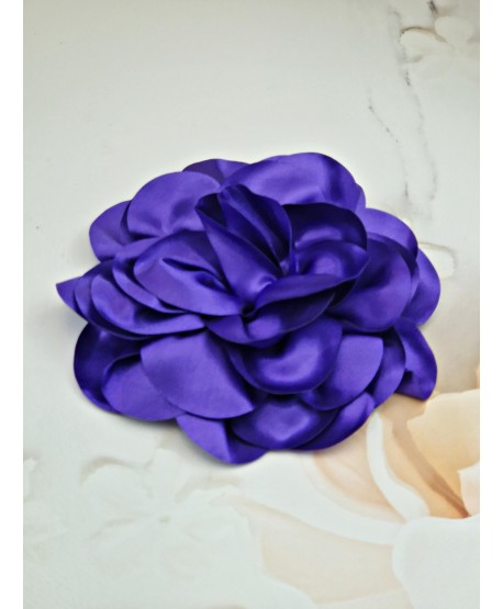 Broszka spinka duży kwiat materiałowy