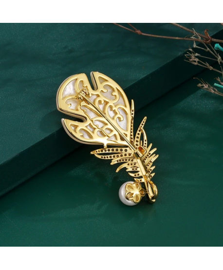 Broszka piórko z masą i perełką