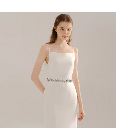 Ozdobny pasek biżuteryjny na tasiemce srebrne kwiaty