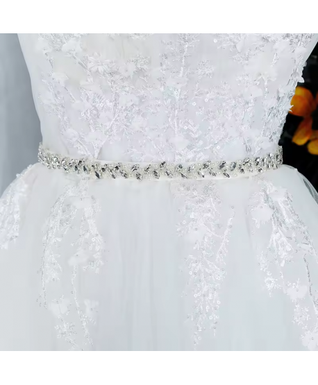 Ozdobny pasek biżuteryjny srebrny na tasiemce kryształki i perełki