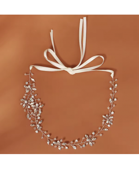 Ozdobna gałązka we włosy srebrne kryształki na tasiemce