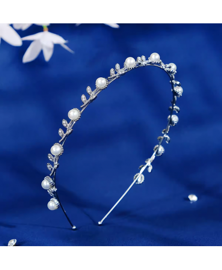 Ozdobna opaska do włosów listeczki z perełkami