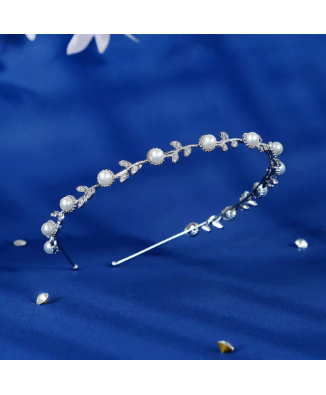 Ozdobna opaska do włosów listeczki z perełkami