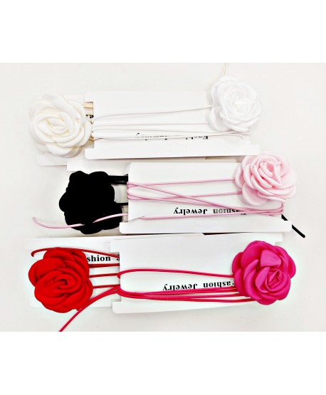 Naszyjniki z małym kwiatem wiązany choker różyczka