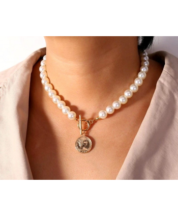 Naszyjnik choker perłowy łańcuch z monetką