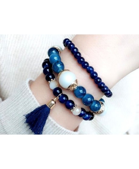 Zestaw granatowych bransoletek z zawieszkami