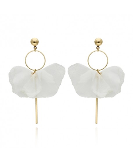 Kolczyki jedwabne płatki białe na kółeczku