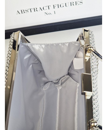 Torebka wizytowa puzderko cyrkoniowa srebrna