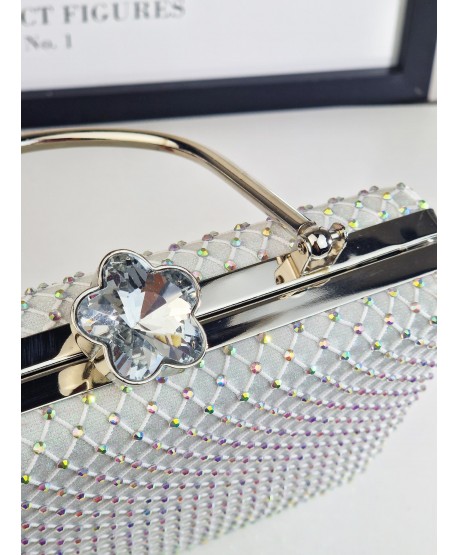 Torebka wizytowa puzderko cyrkoniowa biała