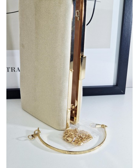 Torebka wizytowa puzderko zamszowa chłodny beż nude