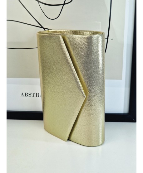 Torebka wizytowa kopertówka złota