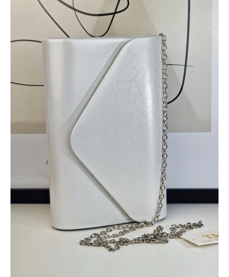 Torebka wizytowa kopertówka srebrna
