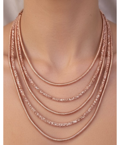 Kaskadowy naszyjnik w kolorze różowego złota