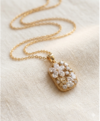 Elegancki naszyjnik z cyrkoniami wisior