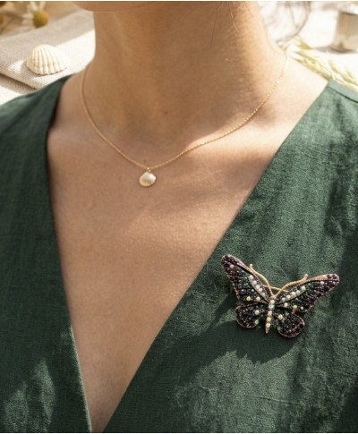 Elegancka broszka w kształcie motyla