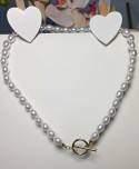 Perełki choker z zapięciem Perełki choker z zapięciem