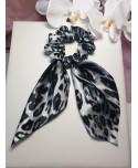 Gumka scrunchie panterkowa z kokardą Gumka scrunchie panterkowa z kokardą