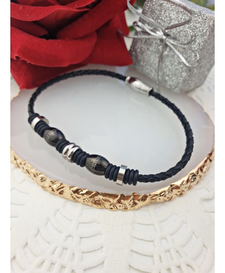 Bransoletka męski rzemyk z czarnymi koralikami i greckim wzorem