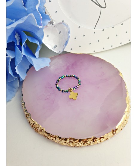 Kolorowe pierścionki koraliki z zawieszkami