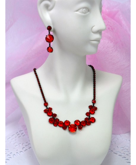 Komplet naszyjnik z kryształków czerwień w czerni
